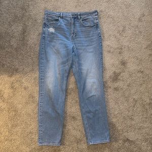 American Eagle High Rise Stretch Mom Jeans
